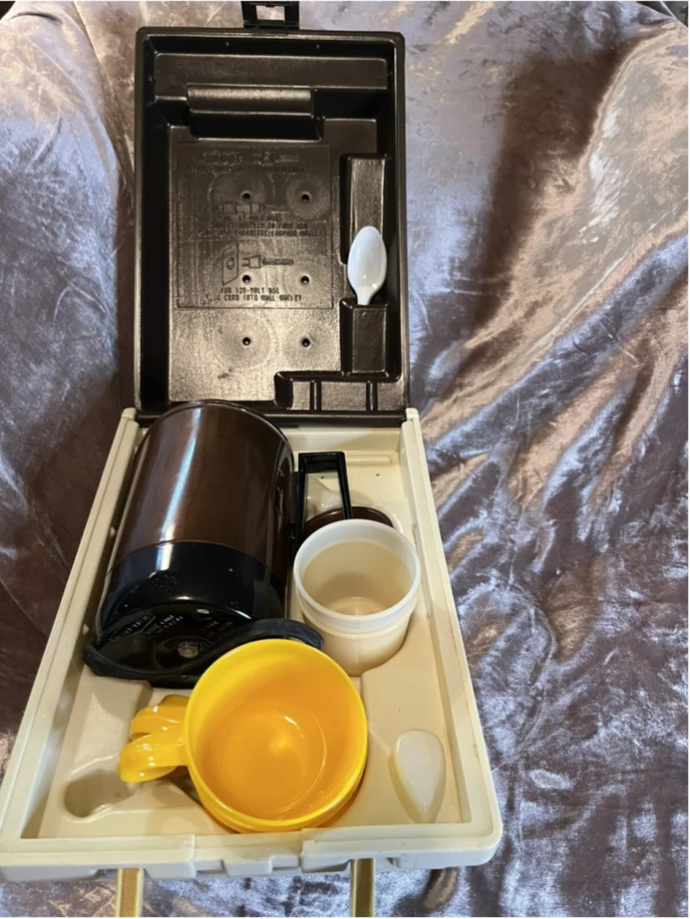 Vintage Montgomery Ward Portable Coffeemaker 6 Cup Percolator 12v-120v WORKS!